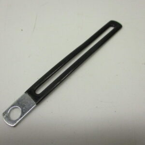 Guide durite à l'arrière du bloc moteur (numéro 12 sur le dessin)