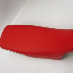 Zadel rood Honda MTX80R2, MTX125R, MTX200R witte letters ''HONDA''