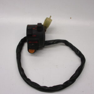 Lichtschakelaar origineel Honda MTX50, MTX80 (gebruikt, maar in zeer goede staat) (connector van de oude lichtschakelaar overzetten!)