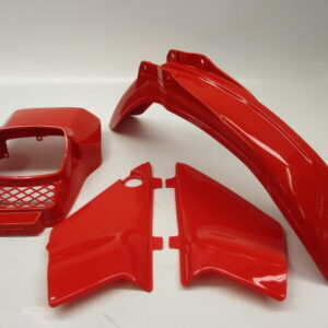 Kunststofdelen set Honda MT50 86-89 R-134 rood (A kwaliteit, gefabriceerd in Nederland door van Straaten ''VS'')