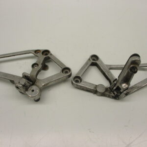 Voetsteunhouders links- en rechts Honda NSR75, NS-1 (gebruikt maar in een goede staat)