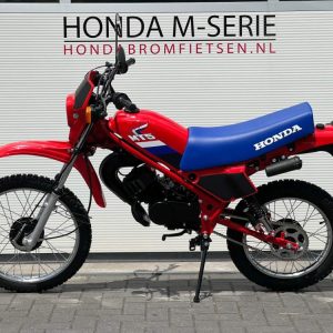 Splinternieuwe Honda MT5 1986 R134 incl. Kenteken