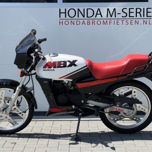 Waanzinnig mooie volledig orig. Honda MBX50 LC SW Rainbow