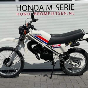 Nieuw gebouwde Honda MT5 NH24 1979 / 1983