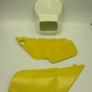 Koplampspoiler en zijkappen Honda MT50 geproduceerd 24-12-1982! (voor de liefhebbers van echte vintage onderdelen!)