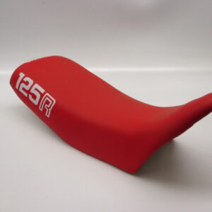 Zadel nieuw bekleed MTX125R rood ''125R''