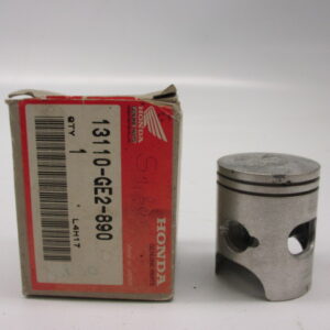 Piston 39mm STD Honda MBX50, NSR50 d'origine Honda NOS (avec orifice d'admission)